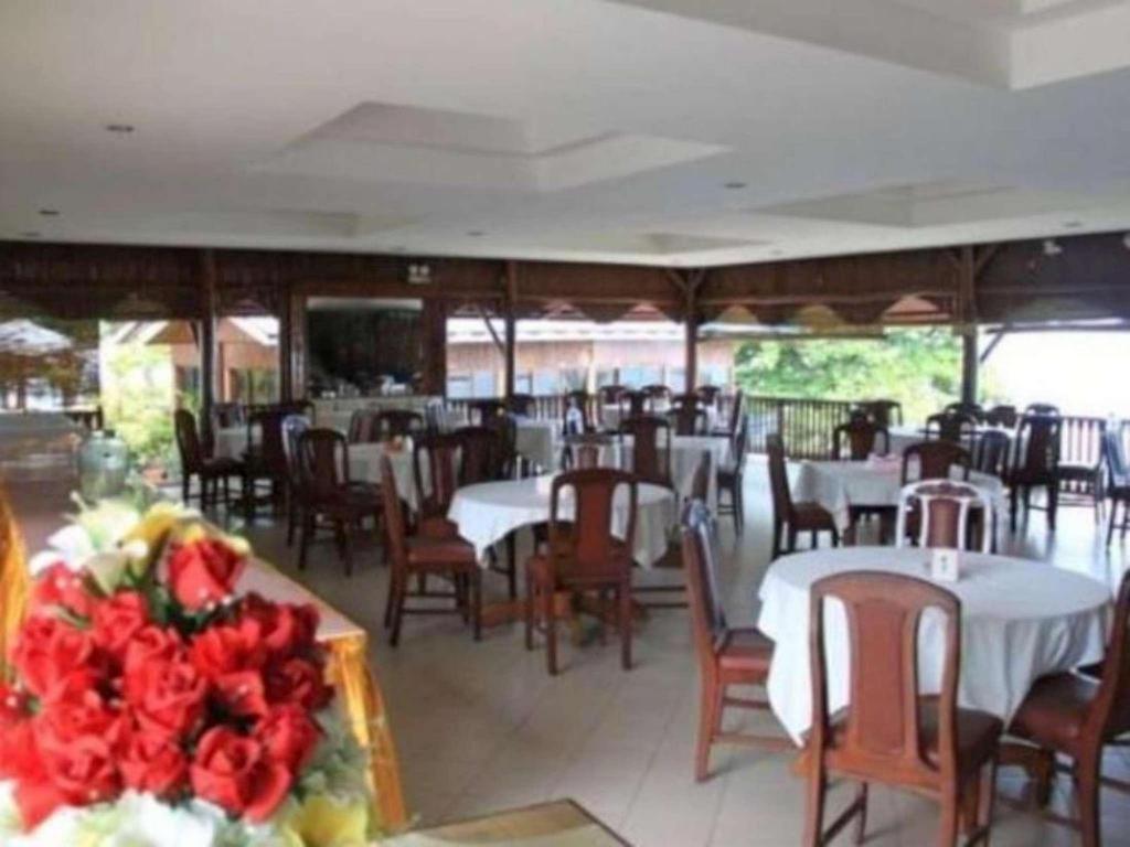 Tanjung Pesona Beach Resort & Spa Sungailiat Bagian luar foto
